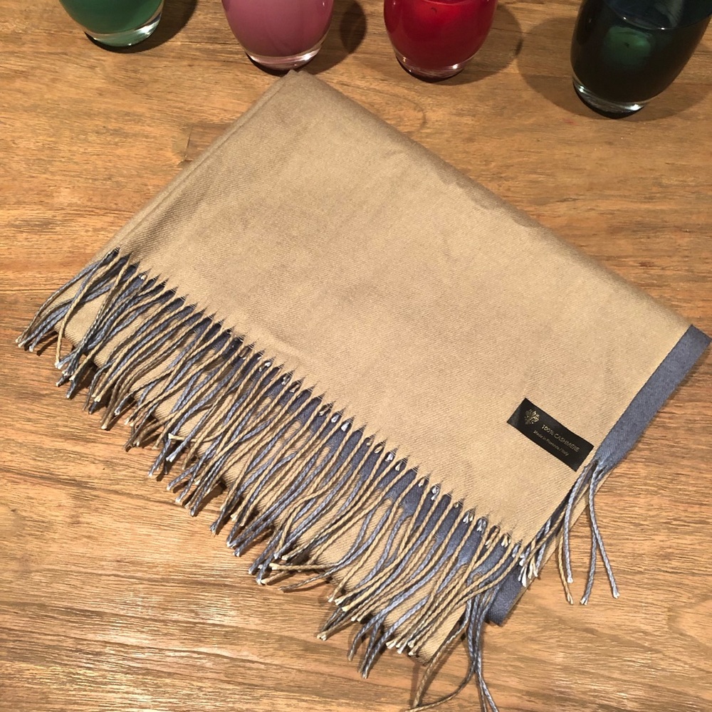 Cashmere Scarf NWOT - Picture 4 of 5